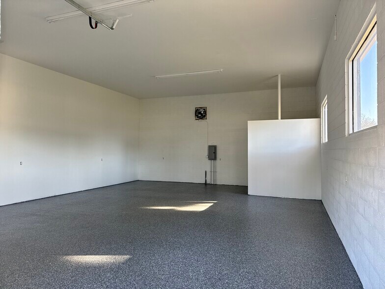 More Photos Of 1101 Reed Canal Rd, Port Orange Industrial For Sale