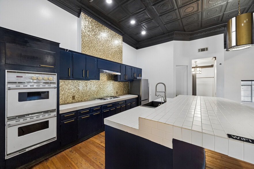 More Photos Of 2602 Kings Rd, Dallas Religious Facility For Sale