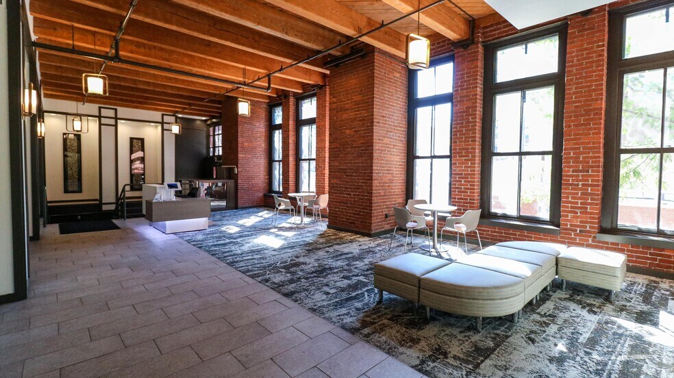 More Photos Of 1425 Forbes Ave, Pittsburgh Unknown For Lease