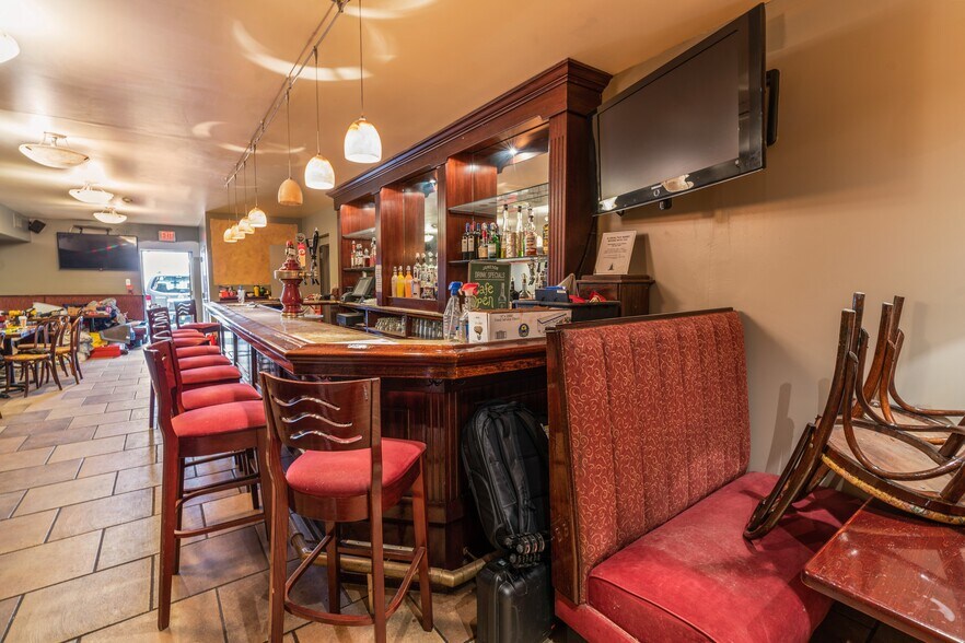 More Photos Of 2007-2011 Walnut St, Philadelphia Apartments For Sale