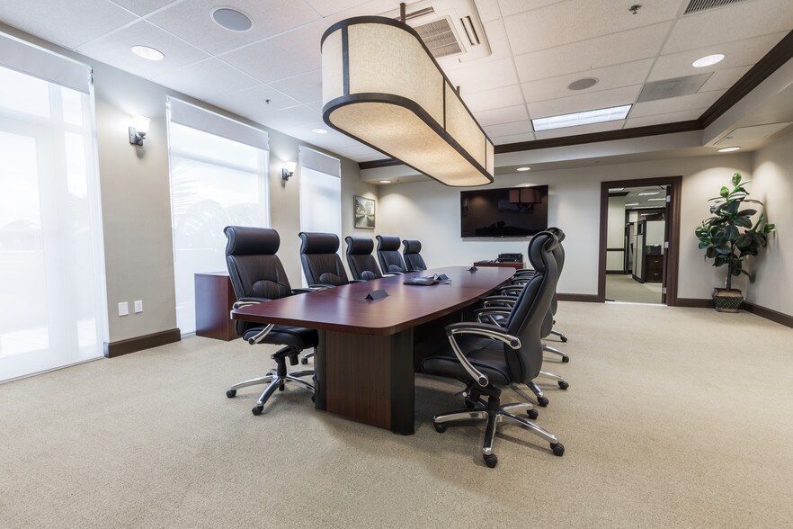 More Photos Of 5803 NW 151st St, Miami Lakes Office For Sale