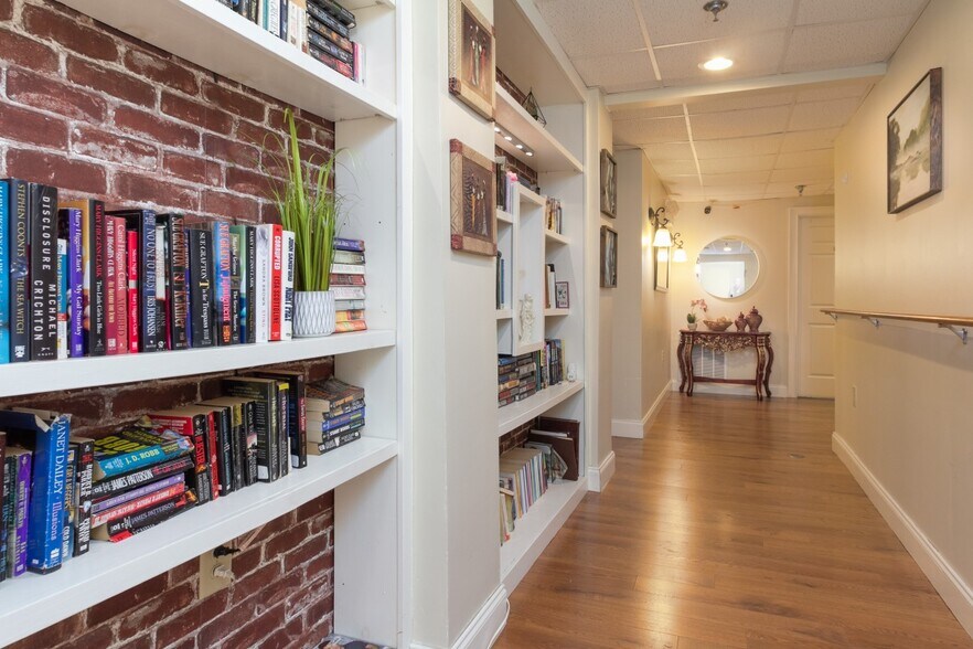 More Photos Of 173 S Lee St, Forsyth Assisted Living For Sale