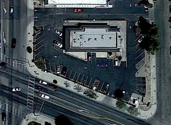 More Photos Of 900-910 Kern St, Taft Freestanding For Lease