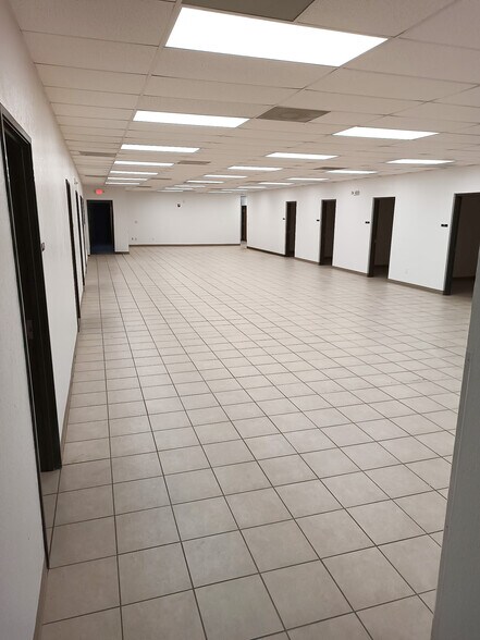 More Photos Of 1060 MacKintosh Dr, Brownsville Office For Lease