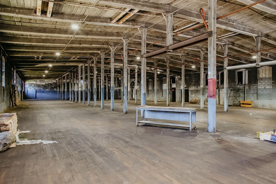 More Photos Of 340 Seaboard St, Vass Warehouse For Sale