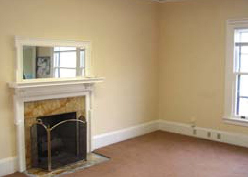 More Photos Of 2188 SW Park Pl, Portland Office For Sale
