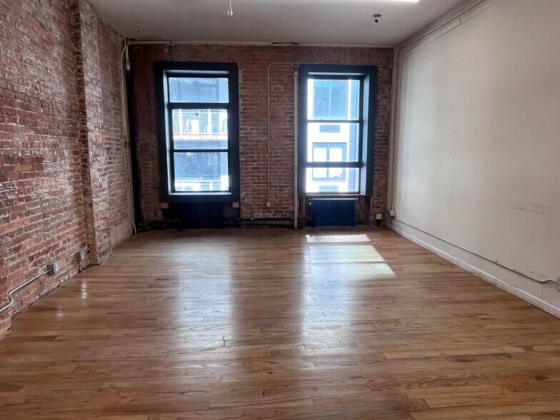 More Photos Of 39 W 14th St, New York Office For Lease