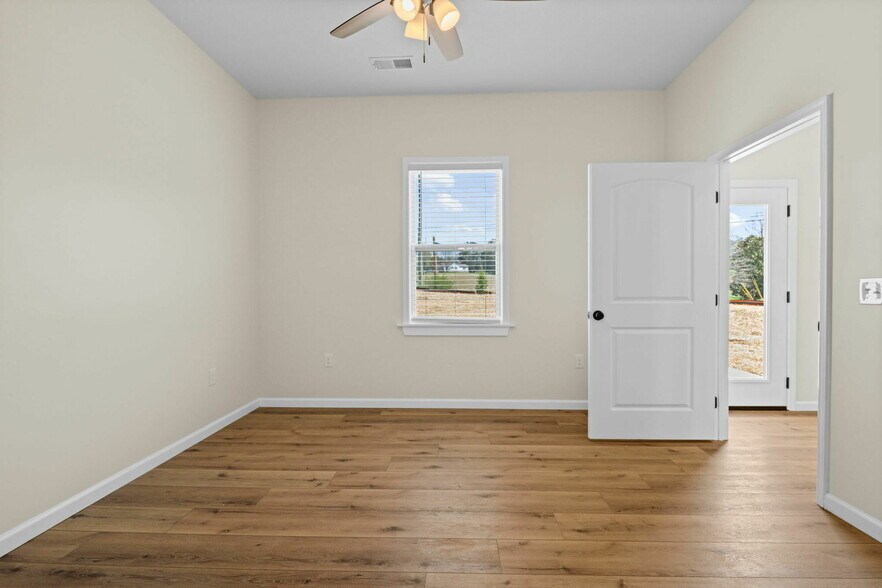 More Photos Of 1763 Strawberry Meadows Way, Knoxville Apartments For Sale