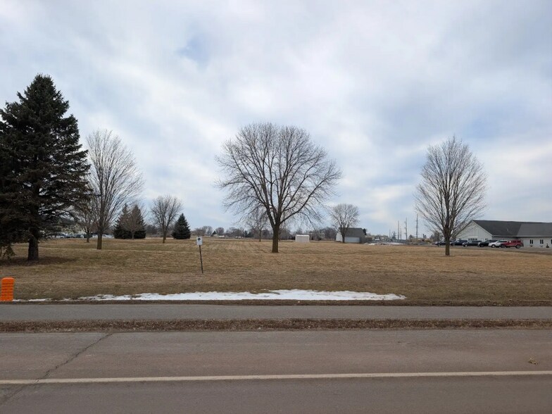 More Photos Of 890 Kingsway Dr, Le Sueur Land For Sale