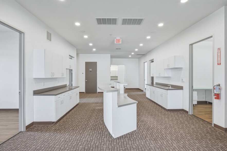 More Photos Of 12171 W Parmer Ln, Cedar Park Medical For Lease