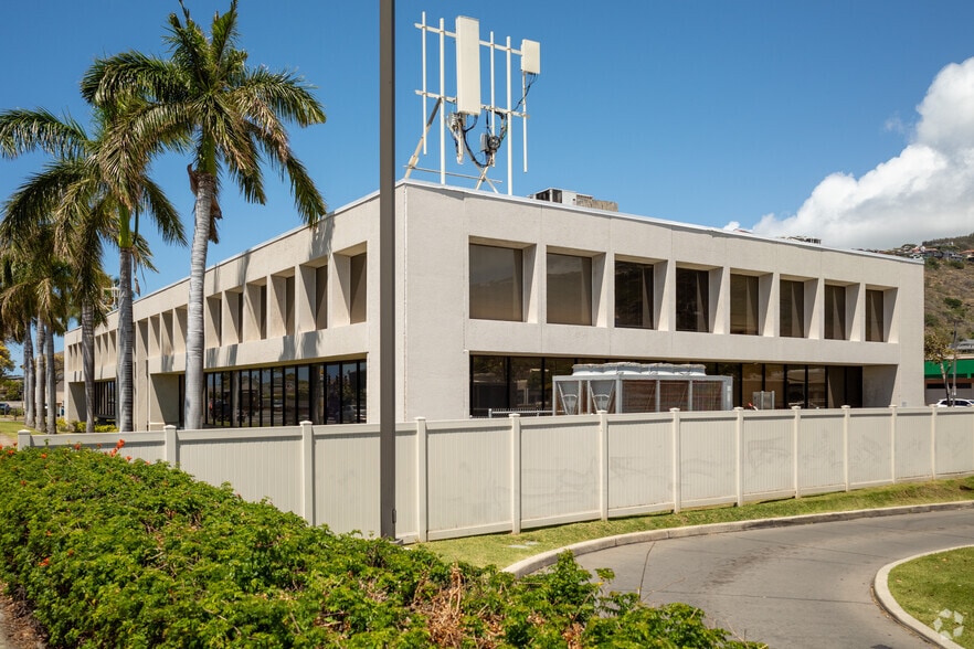 More Photos Of 850 W Hind Dr, Honolulu Medical For Lease