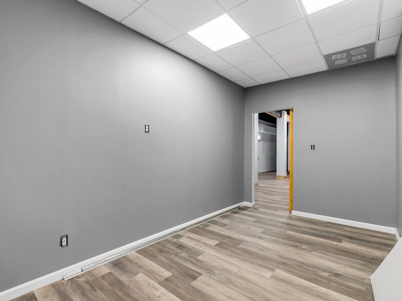 More Photos Of 8808 Saint Charles Rock Rd, Saint Louis General Retail For Sale