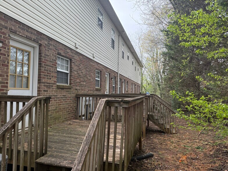 More Photos Of 1310 14th Street Dr NE, Hickory Multifamily For Sale