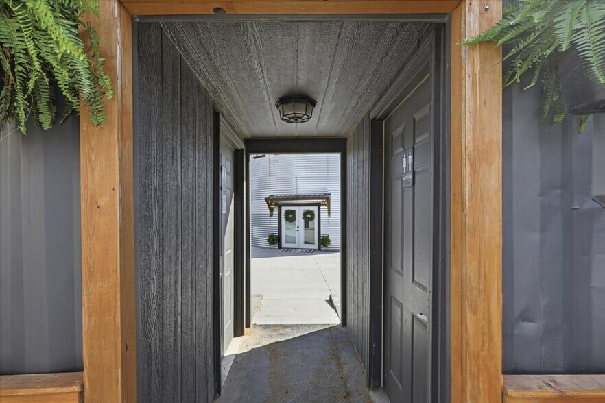 More Photos Of 131 3rd St, Underwood Specialty For Sale