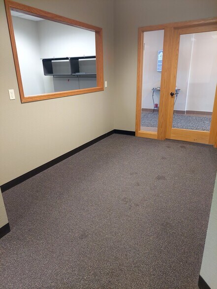 More Photos Of 435 Village Walk Ln, Johnson Creek Office For Lease