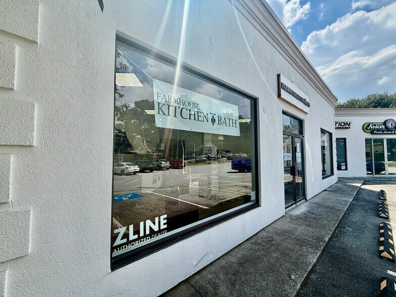 More Photos Of 4338 Paces Ferry Rd SE, Atlanta Storefront Retail Office For Lease
