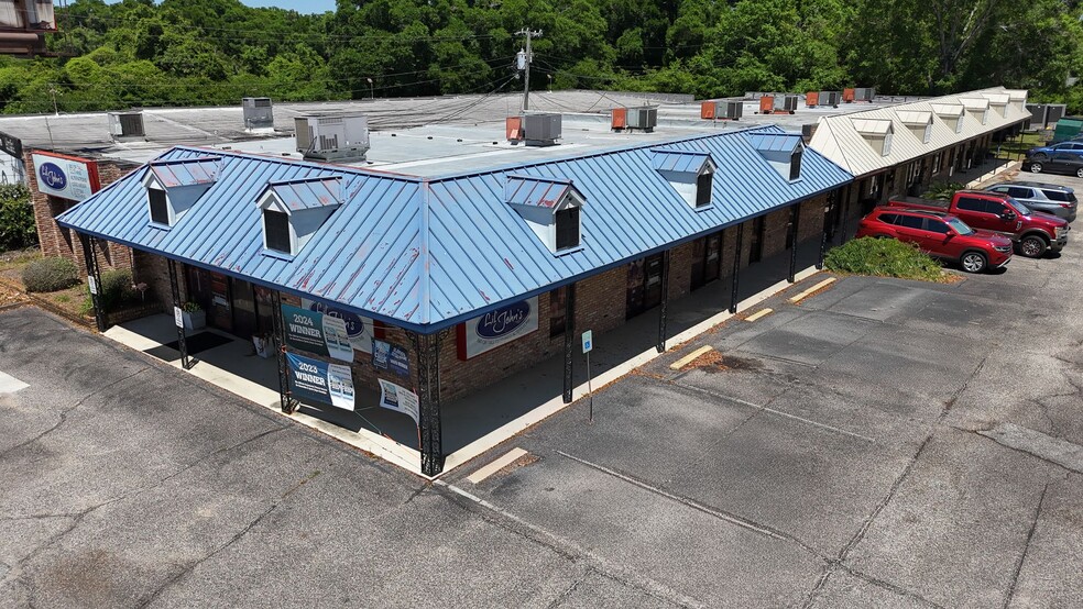 Primary Photo Of 5700 N Davis Hwy, Pensacola General Retail For Lease