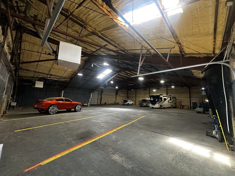 Primary Photo Of 600 Albert Rd, Brookville Warehouse For Lease