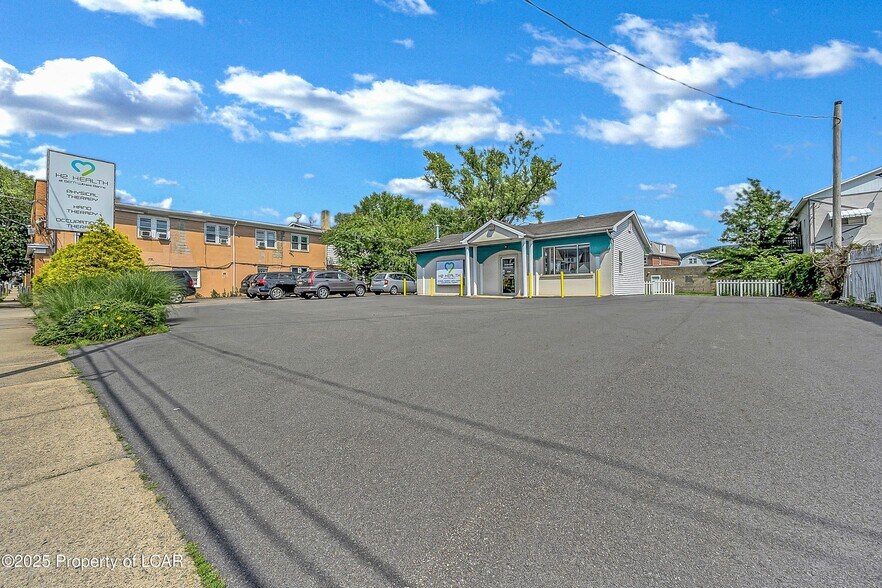 More Photos Of 506 Hazle st, Wilkes Barre Medical For Sale