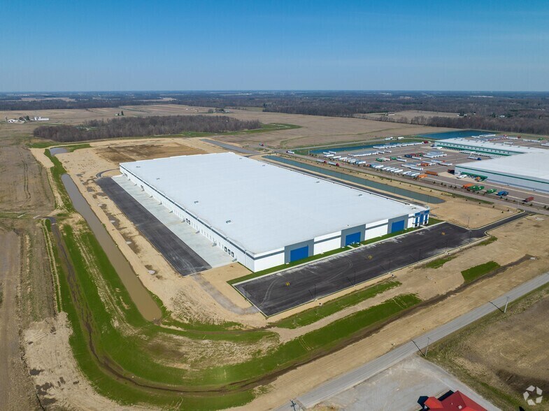 More Photos Of 283 Cardinal Dr, Marengo Unknown For Lease