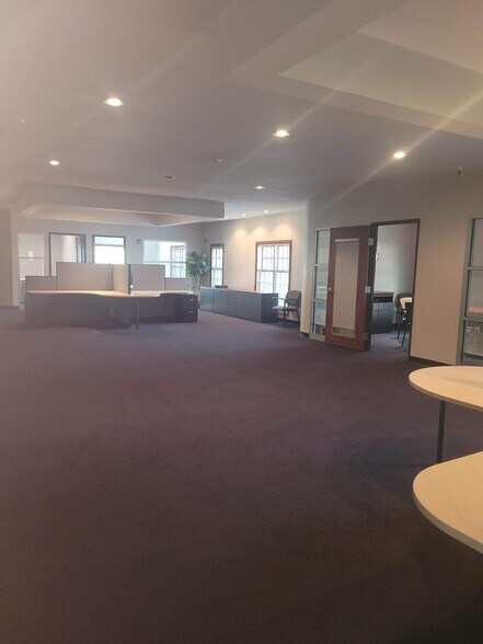 More Photos Of 116 County Line Rd W, Westerville Loft Creative Space For Lease