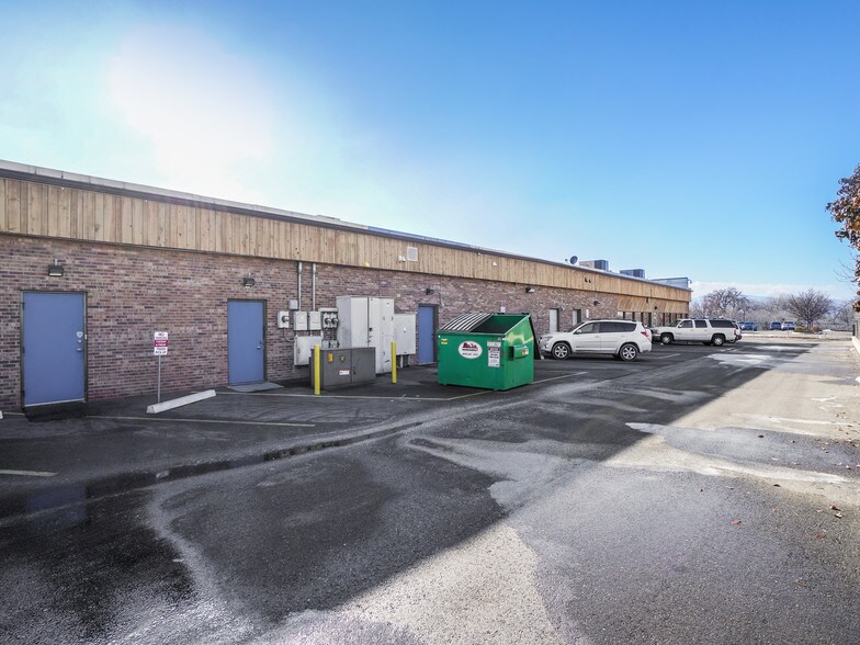 More Photos Of 2648 Patterson Rd, Grand Junction General Retail For Sale