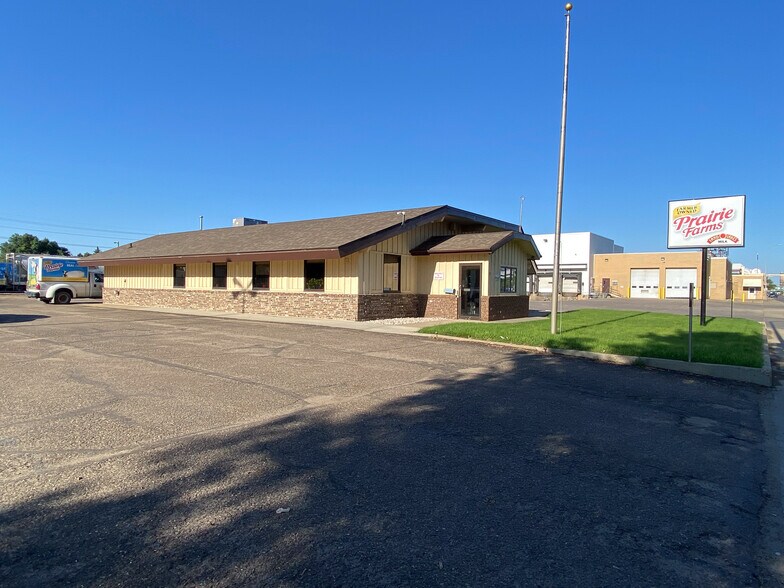 More Photos Of 1207 E Main Ave, Bismarck Distribution For Sale
