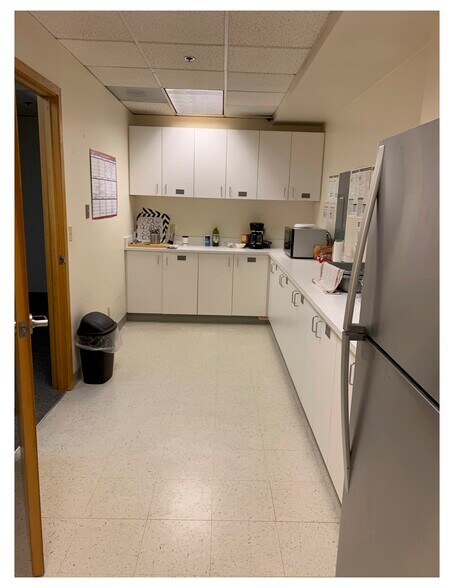 More Photos Of 10634 E Riverside Dr, Bothell Office For Lease