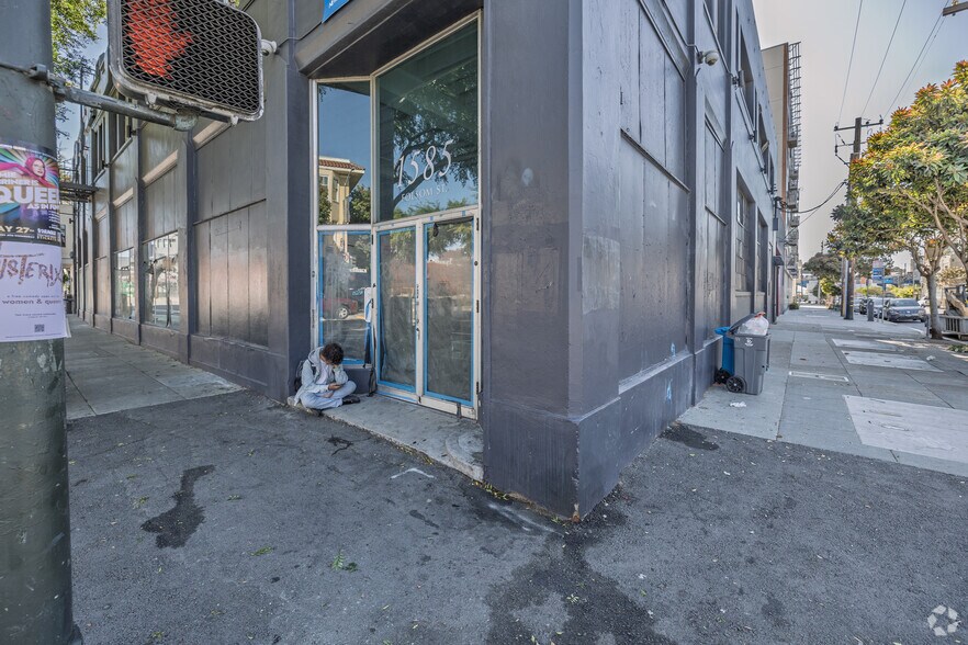 More Photos Of 1583 Folsom St, San Francisco Showroom For Sale