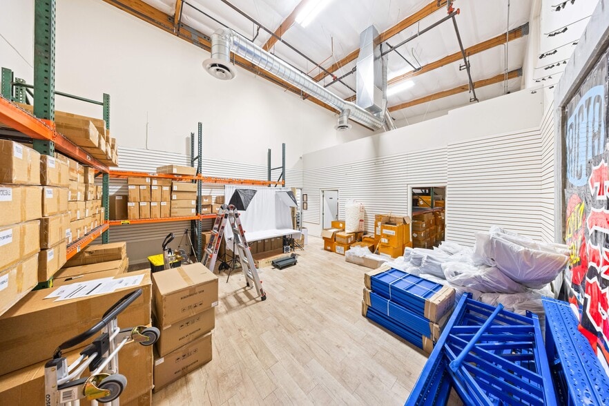 More Photos Of 1795 E Holt Blvd, Ontario Showroom For Sale