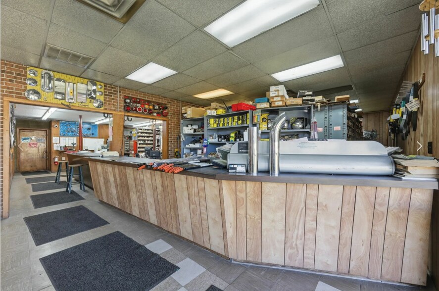 More Photos Of 2705 US 70 Hwy E, New Bern Light Manufacturing For Sale