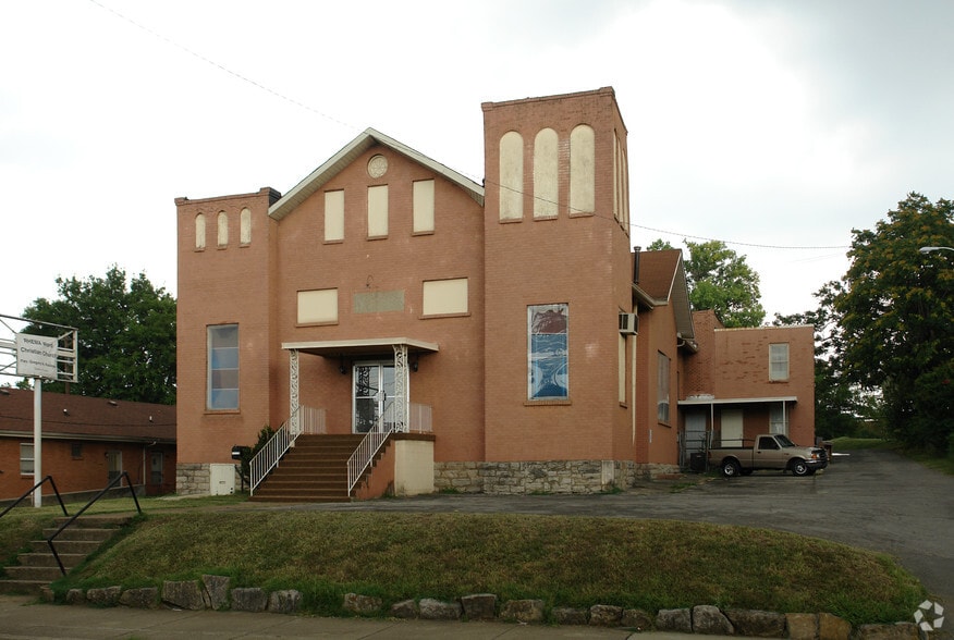 More Photos Of 120 Fain St, Nashville Religious Facility For Sale
