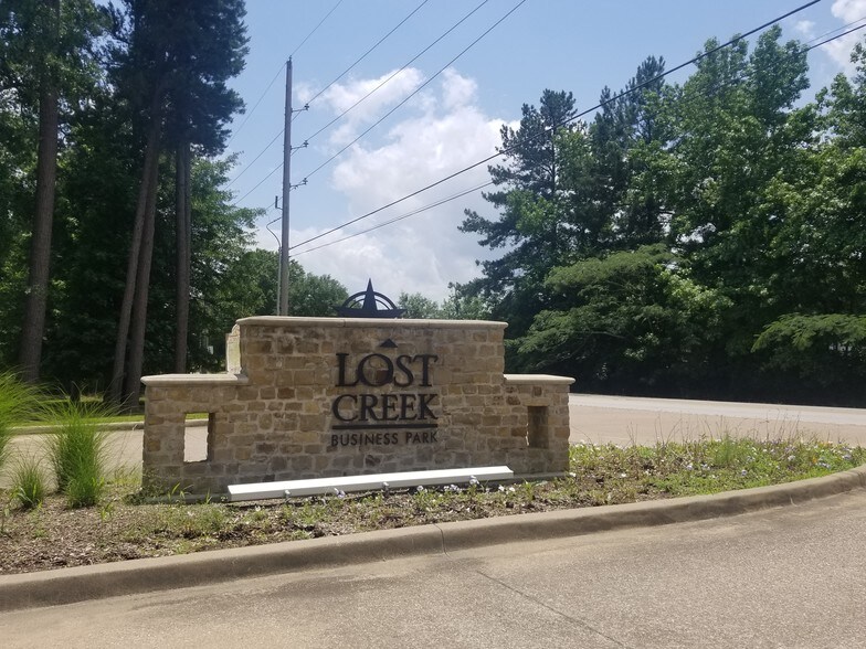 More Photos Of 4001 Technology Ctr, Longview Office For Lease