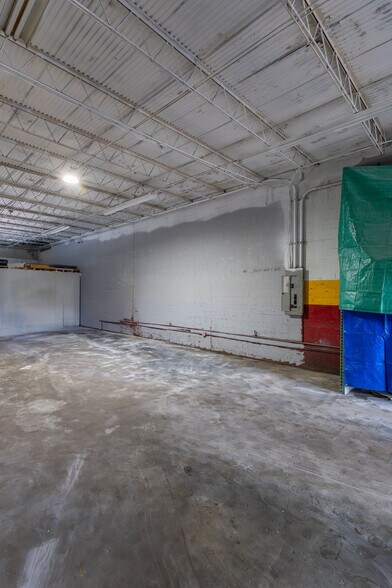 More Photos Of 526-528 S Dixie Hwy E, Pompano Beach Service For Lease