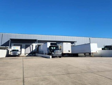 More Photos Of 201 Triple Diamond Blvd, North Venice Warehouse For Lease