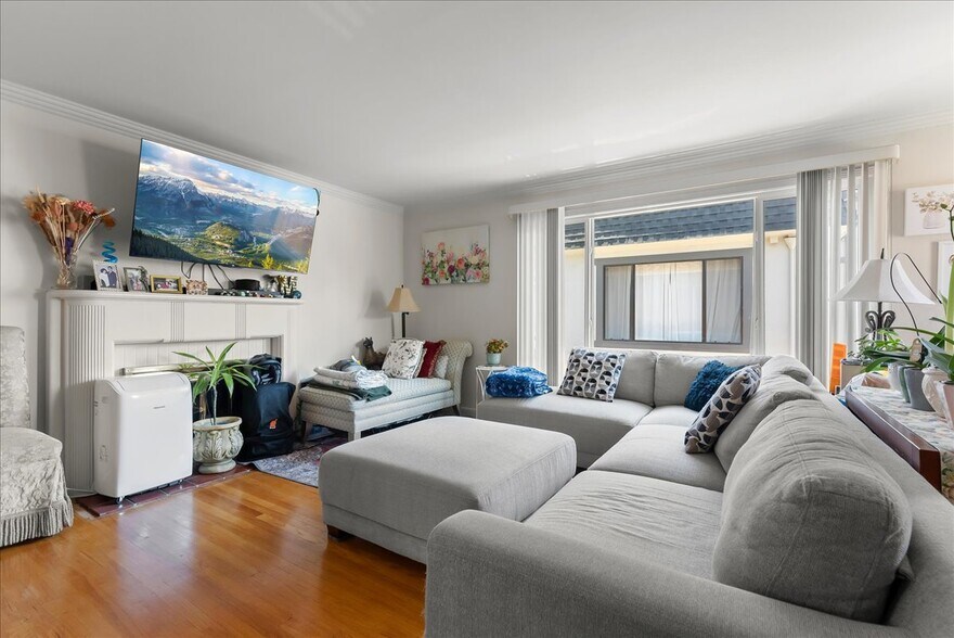 More Photos Of 109 Hobart Ave, San Mateo Apartments For Sale