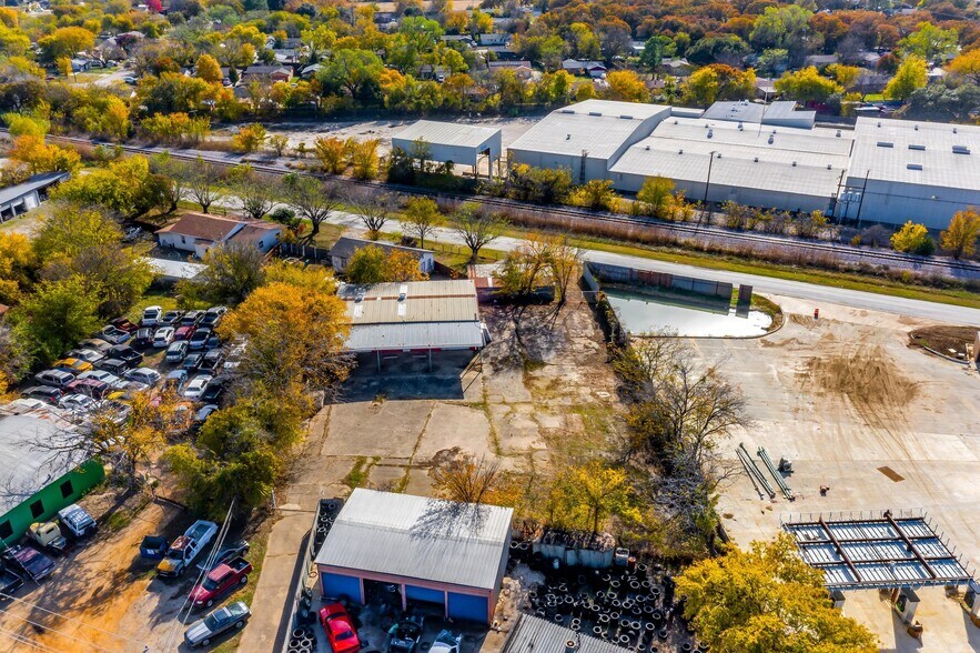 More Photos Of 4140 Mansfield Hwy, Forest Hill Warehouse For Sale