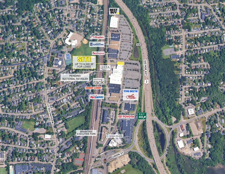 More Photos Of 200-380 Grossman Dr, Braintree Storefront For Lease