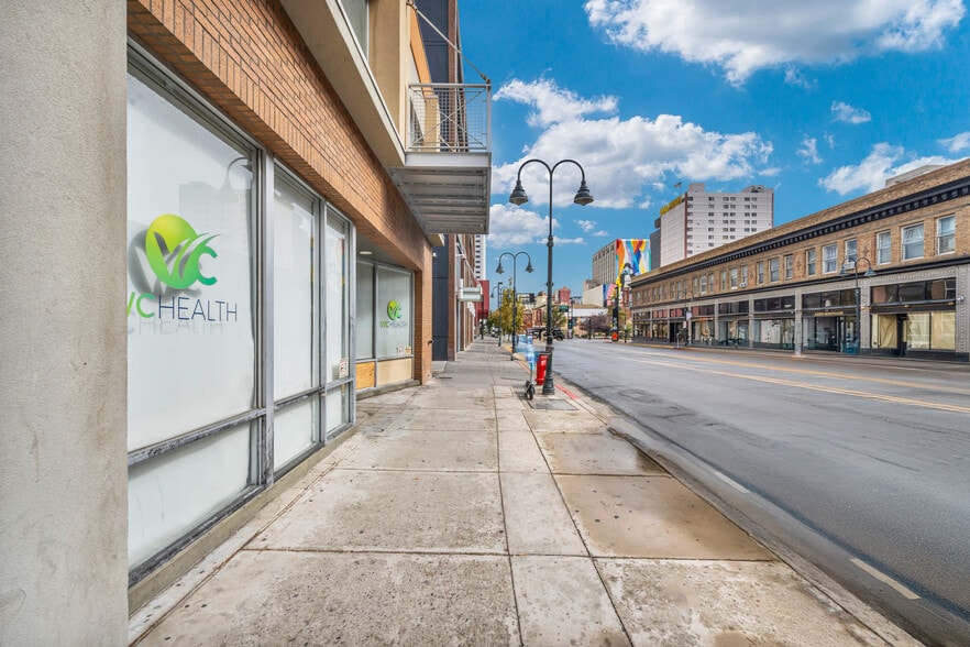 More Photos Of 155 W 2nd St, Reno Storefront Retail Office For Lease