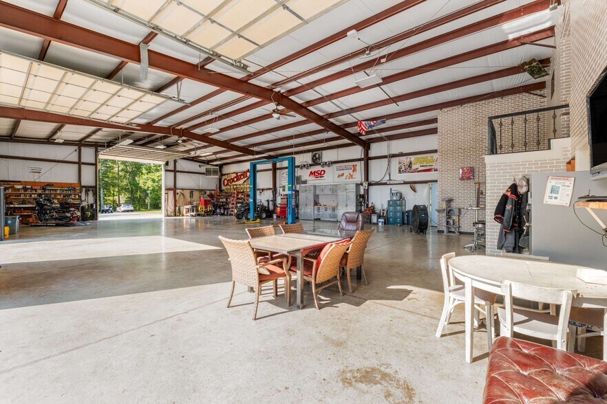 More Photos Of 456 Lakewood Park Rd, Beechgrove General Retail For Sale