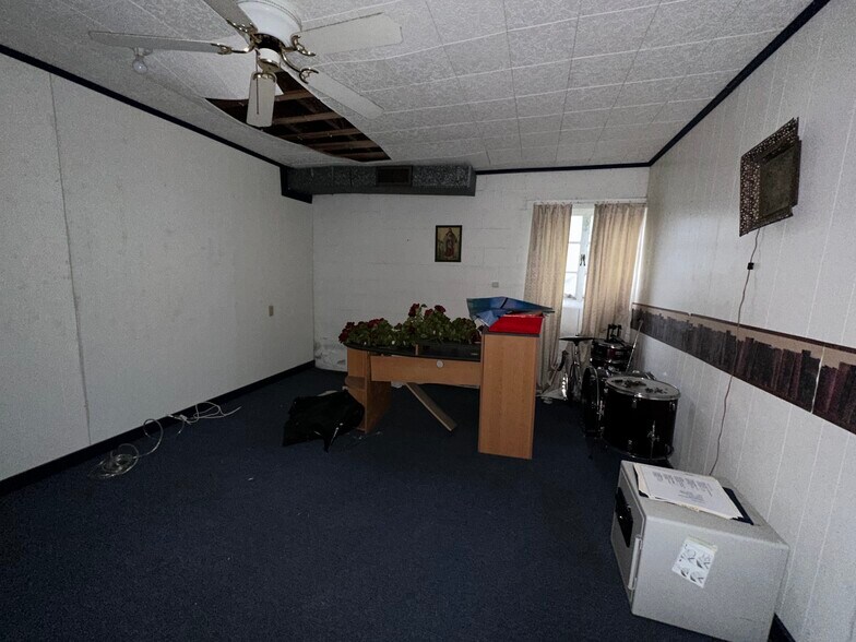 More Photos Of 1901 Mechanicsburg Rd, Springfield Religious Facility For Sale