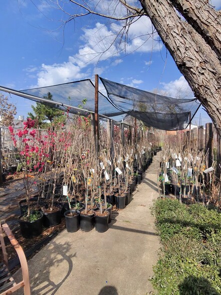 More Photos Of 4022 Broadway Blvd, Garland General Retail For Sale