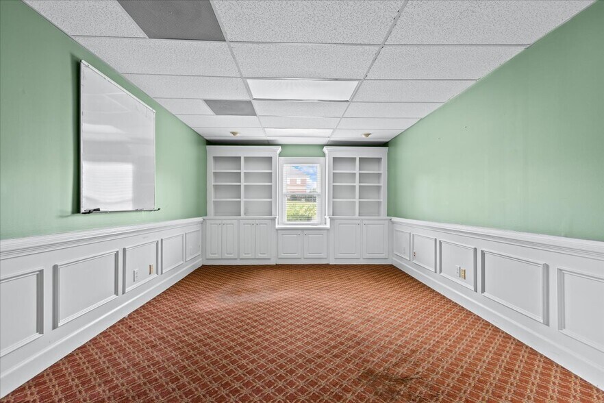 More Photos Of 883 Commerce Dr SW, Conyers Office For Lease