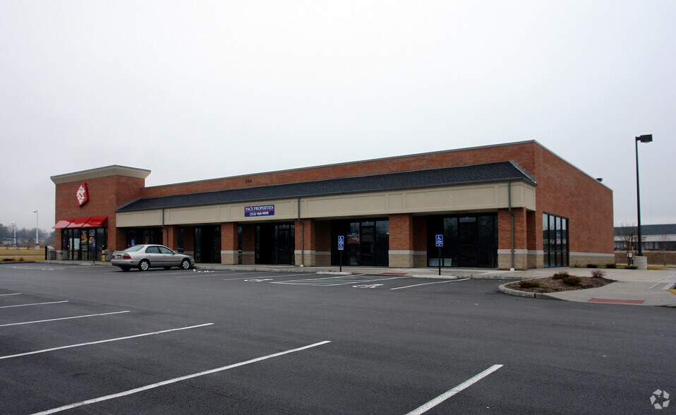 More Photos Of 299 Salt Lick Rd, Saint Peters Freestanding For Lease