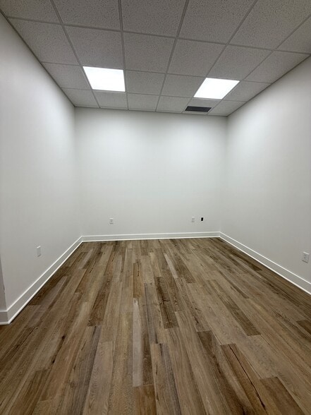 More Photos Of 1500 Swan Lake Road, Bossier City Office For Lease