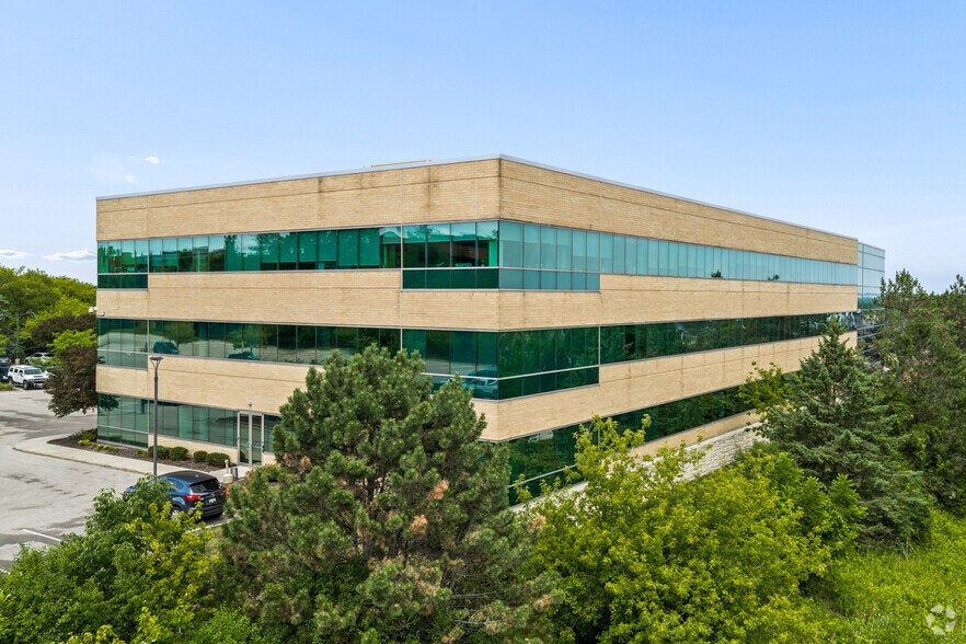 More Photos Of N16W23217 Stone Ridge Dr, Waukesha Office For Sale