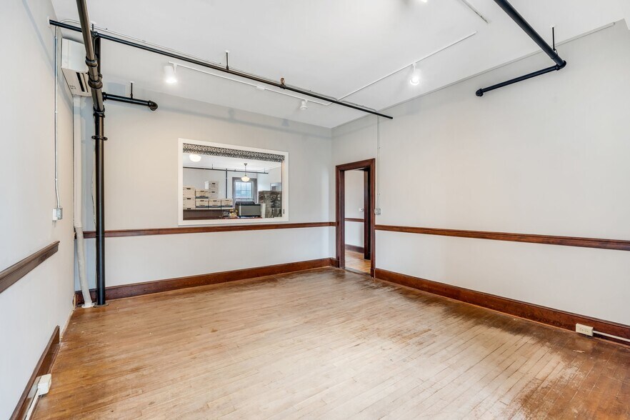 More Photos Of 192 Main St, Ellsworth Storefront For Sale