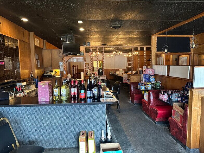 More Photos Of 7 E Main St, Falconer Restaurant For Sale