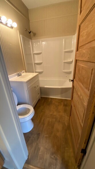 More Photos Of 213 N Broad St, New Orleans Storefront Retail Office For Lease