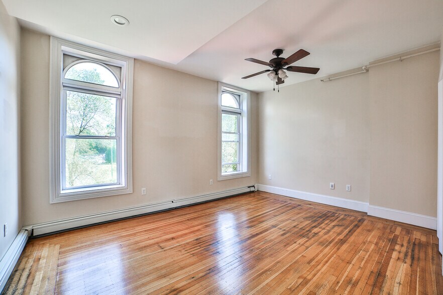 More Photos Of 176 North St, Buffalo Apartments For Sale